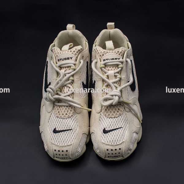 스투시 X 나이키 에어 줌 스피리돈 케이지 STUSSY X NIKE AIR ZOOM SPIRIDON CAGE