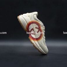 구찌 라이톤 인터로킹 앤 하트 스니커즈 Gucci Rhyton Sneaker With Interlocking G And Heart White